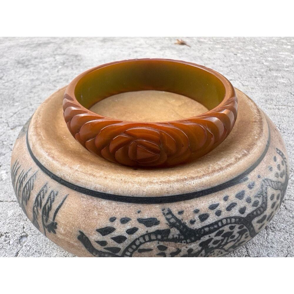 Vintage Bakelite Floral with Leaves Carved Bracelet Chocolate Brown Tested